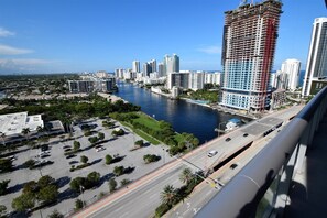 Talo | Näkymä parvekkeelta