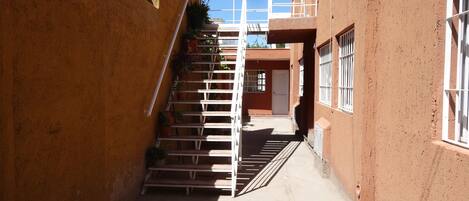 Enceinte de lâhĂ©bergement