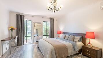 5 bedrooms, desk, iron/ironing board, travel cot