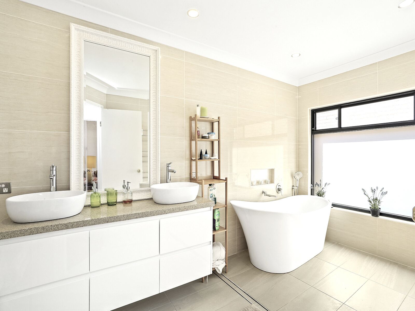 STUNNING RENOVATED HOME CLOSE TO SYDNEY — image 17