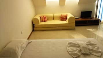 WiFi, bed sheets