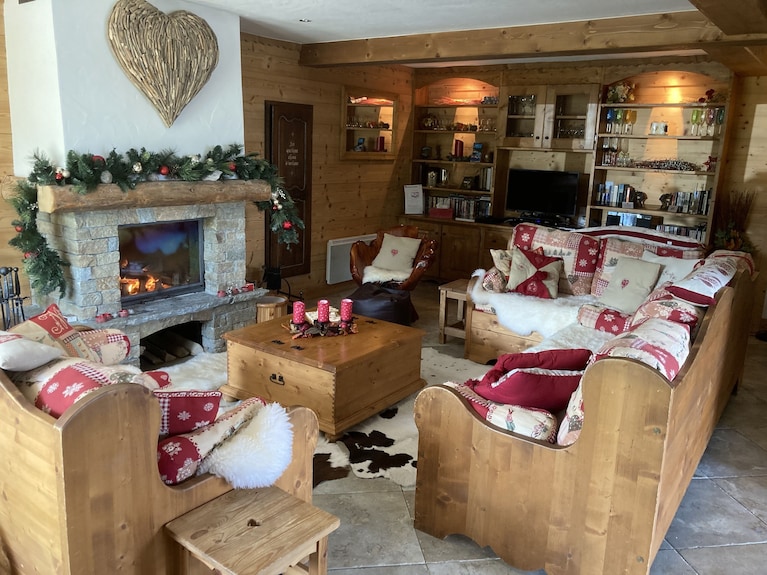 4 * Chalet Apartment , Log Fire, Wifi. Uninterrupted Views - Méribel 3 Valleys, - Méribel