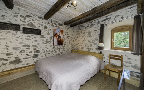 5 Schlafzimmer, Bügeleisen/Bügelbrett, WLAN, Bettwäsche