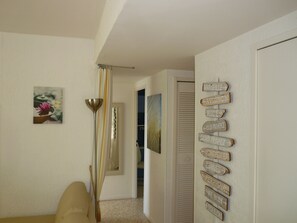 Interior - 800m from the sea, pretty Provencal villa, quiet, swimming pool, garden in the Golf St. Tropez (Roquebrune-Sur-Argens)