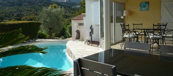 800m from the sea, pretty Provencal villa, quiet, swimming pool, garden in the Golf St. Tropez