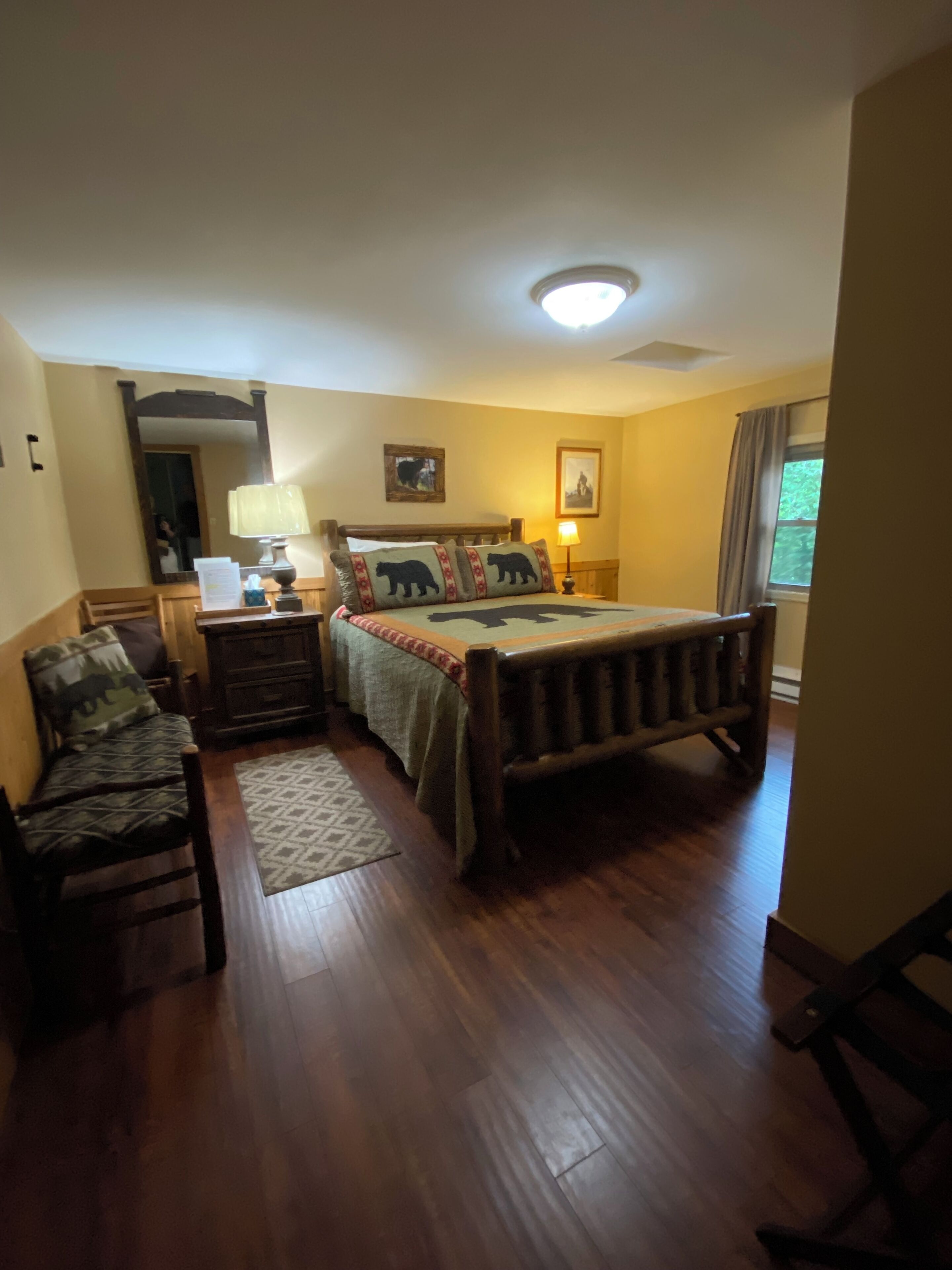 2 Schlafzimmer, Schreibtisch, Bügeleisen/Bügelbrett, kostenloses WLAN