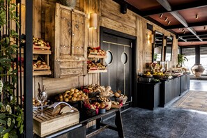 Free daily local cuisine breakfast - Carus Cappadocia (Nevsehir)
