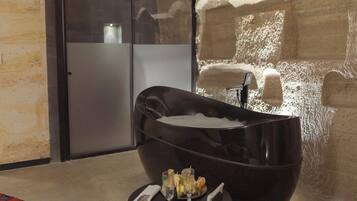 Shower, free toiletries, hair dryer, bathrobes