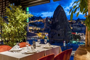 Breakfast, lunch and dinner served - Carus Cappadocia (Nevsehir)