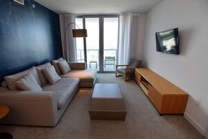 House | Living area | Flat-screen TV