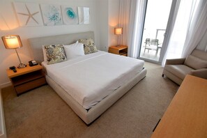 Condo (BW-2606A) | 1 bedroom, free WiFi - Spectacular Ocean & Bay View Residence 1 Bed 1 Bath @ Beachwalk Resort (Hallandale Beach)