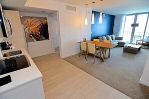 Condo (BW-2606A) | Private kitchen - Spectacular Ocean & Bay View Residence 1 Bed 1 Bath @ Beachwalk Resort (Hallandale Beach)