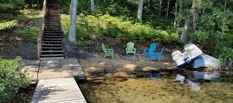 AWESOME SECLUDED LAKEFRONT PROPERTY 💛 PICTURESQUE VIEWS💛