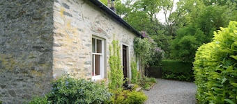 Traditionelles Springburn Cottage, Loch Fyne 50m, fĂŒr 5 Personen