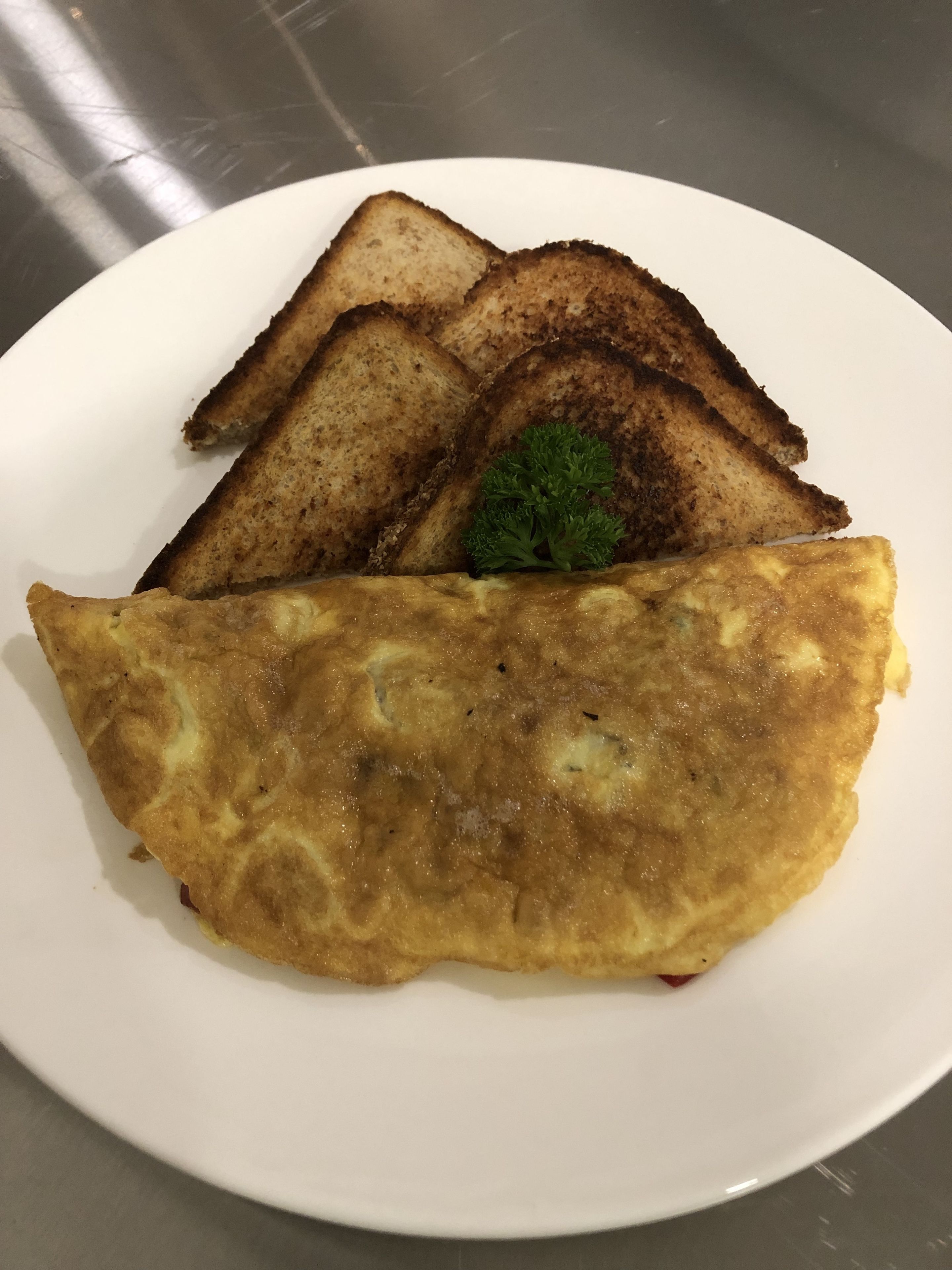 daily cooked-to-order breakfast (usd 7 per person)