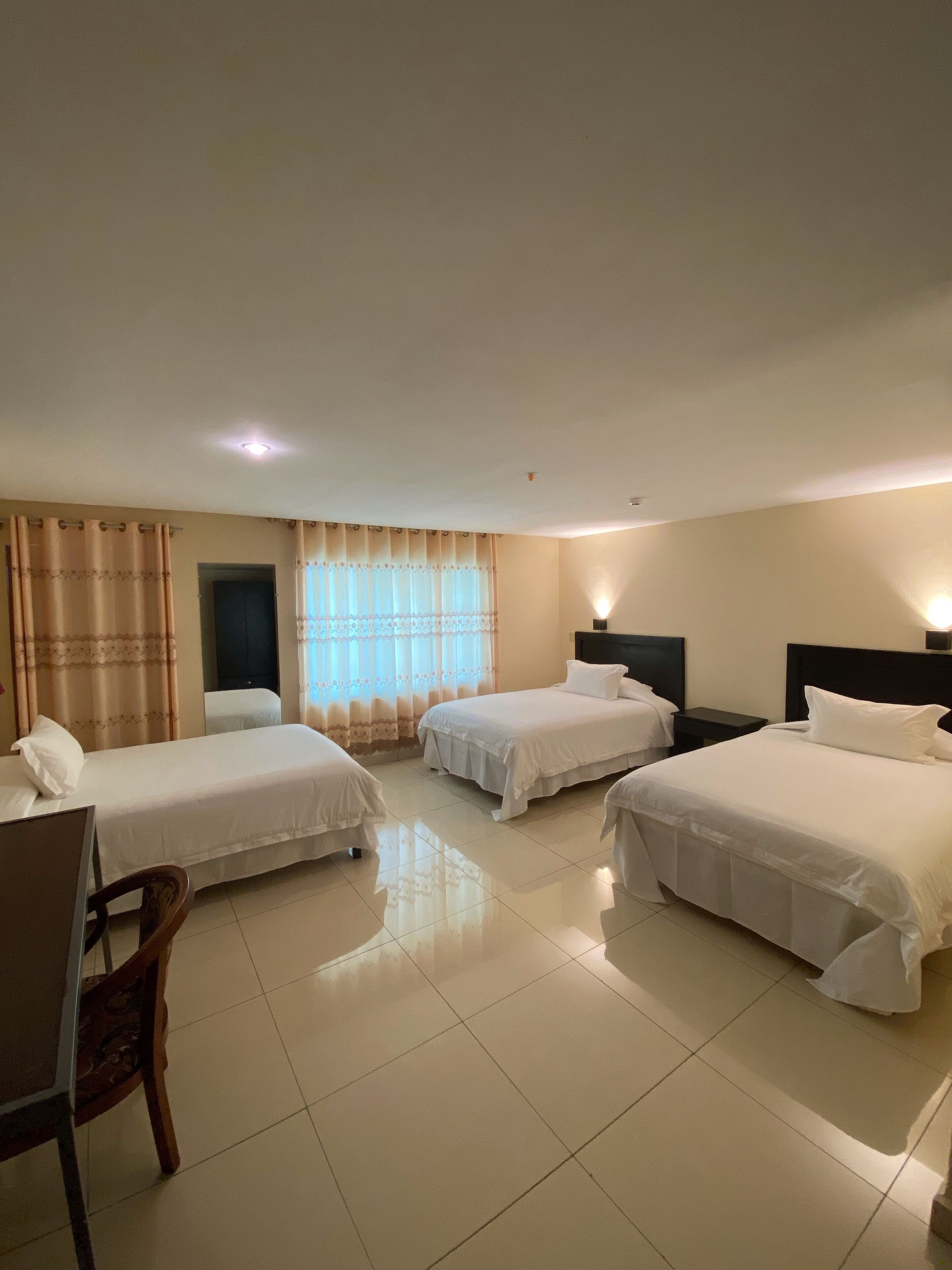 executive triple room, multiple beds, non smoking | 1 bedroom, premium bedding, down duvets, pillow-top beds