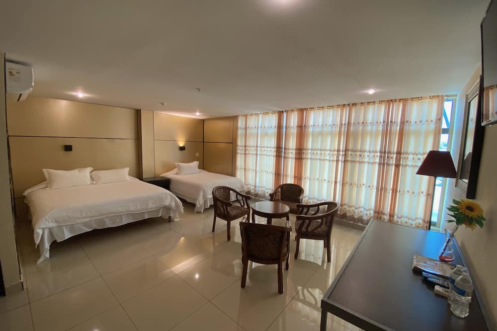 Hotel F Sur Inn