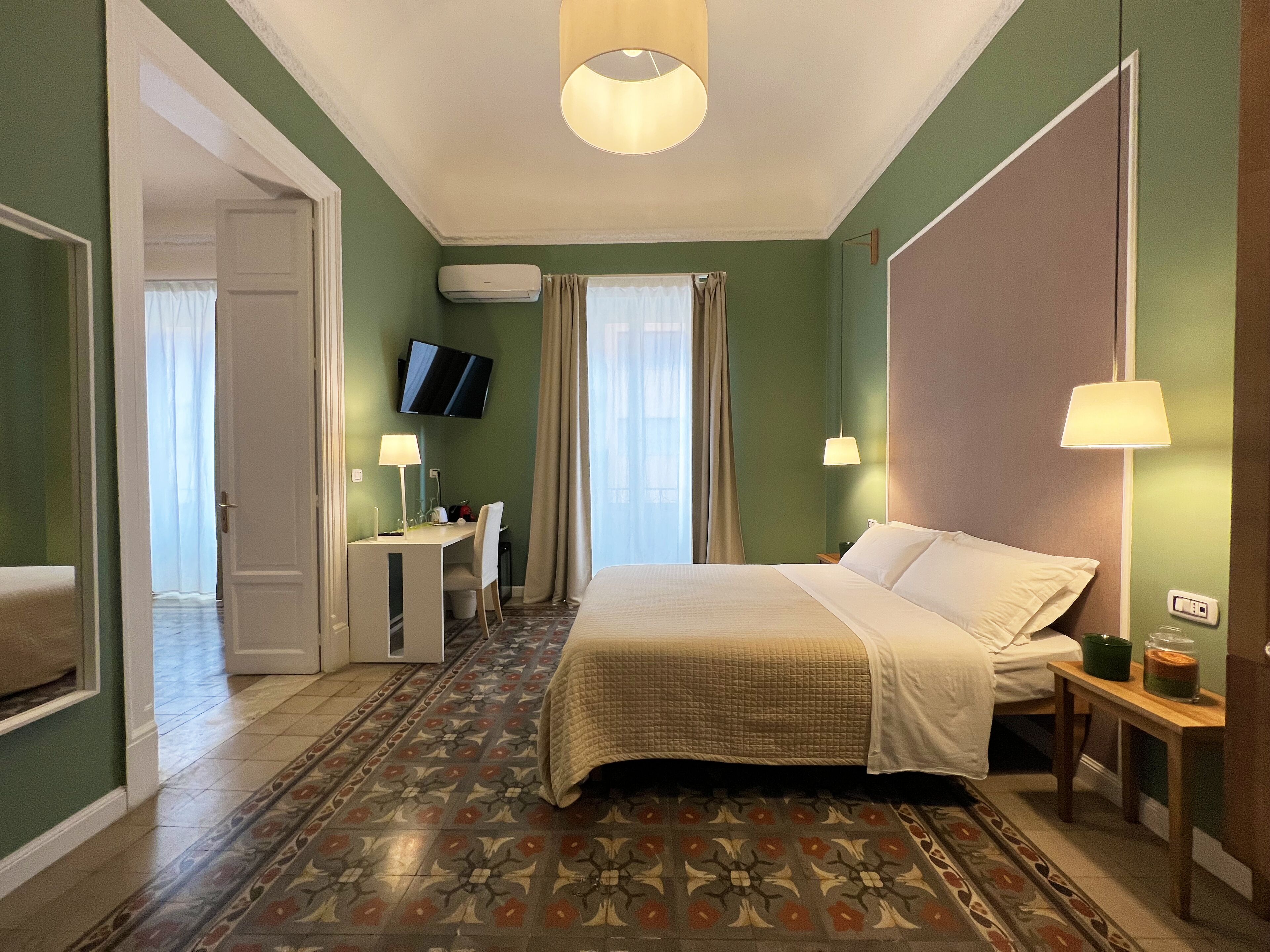 Deluxe Suite, Jetted Tub | 1 bedroom, Frette Italian sheets, premium bedding, down duvets