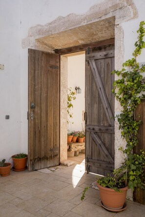 Exterior detail - F - Casa Bezzerinhos in Quintadas Alagoas (Praia de Luz)