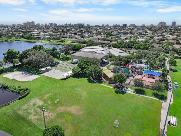 Maison, Plusieurs lits (Large waterfront home with all-day su) | Vue aérienne