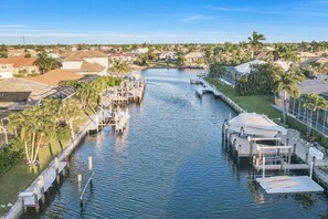 Marina - 768 Sea Court (Marco Island)