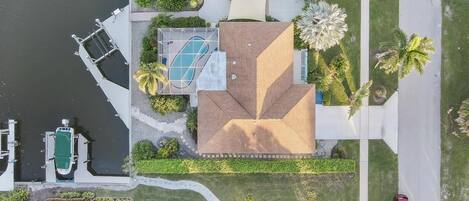 House, Multiple Beds (768 Sea Court) | Aerial view