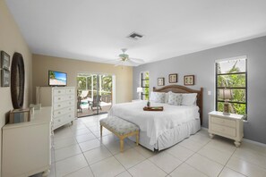 House, Multiple Beds (Boater’s paradise with unmatched wate)