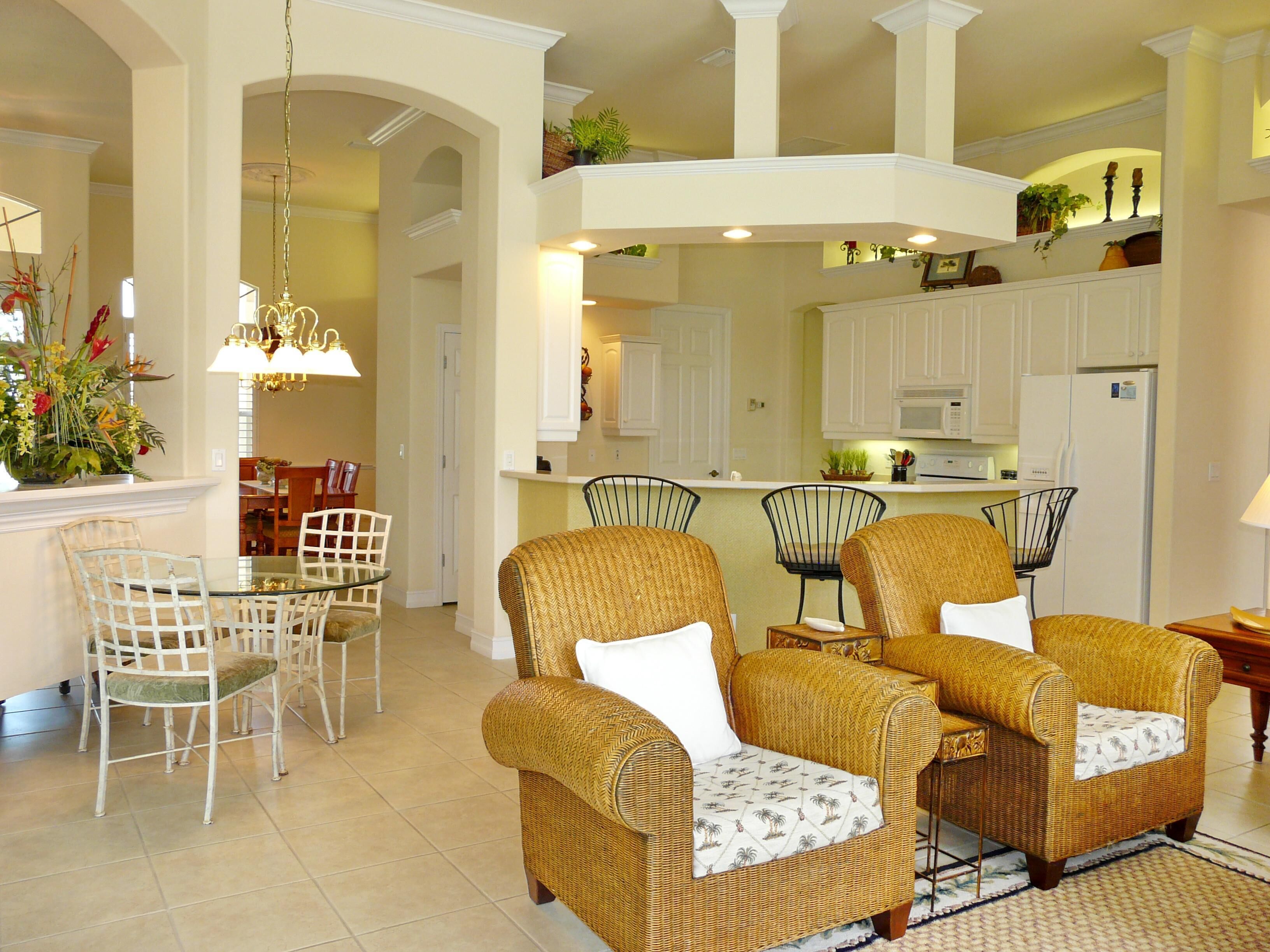 House, Multiple Beds (931 Hyacinth Court) | Dining