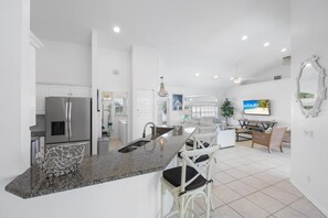 House, Multiple Beds (Luxuriously furnished waterfront home) | Interior