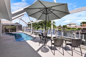 House, Multiple Beds (Luxuriously furnished waterfront home) | Pool