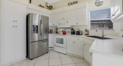 921 Tulip Court
