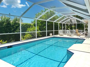 Nhà, nhiều giường (Inviting, quiet home in with pool and) | Hồ bơi | Hồ bơi nước nóng