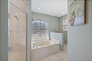 House, Multiple Beds (Inviting, quiet home in with pool and) | Bathroom - Inviting, Quiet Home in With Pool and Steps to Beach (Marco Island)