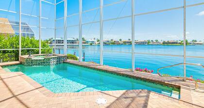 Waterfront Home With Pool, spa and 2nd Floor Balcony