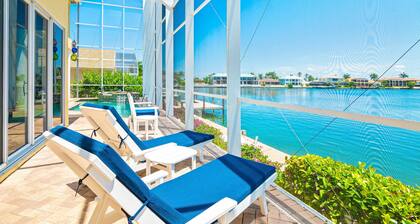 Waterfront Home With Pool, spa and 2nd Floor Balcony