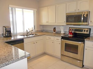 House, Multiple Beds (438 North Barfield Drive) | Private kitchen