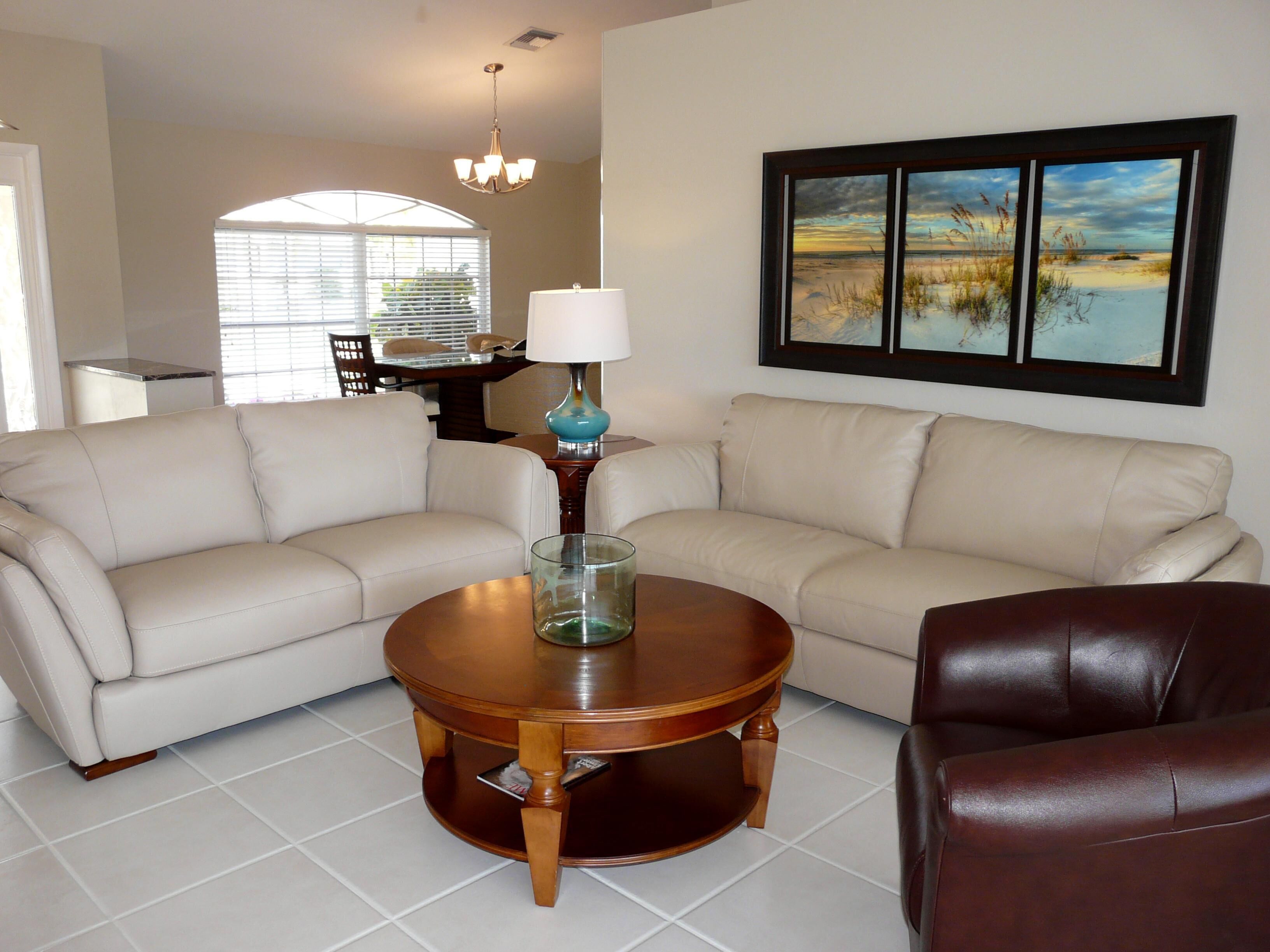 House, Multiple Beds (438 North Barfield Drive) | Living area | TV