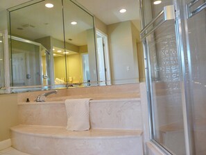 House, Multiple Beds (438 North Barfield Drive) | Bathroom amenities - 438 North Barfield Drive (Marco Island)