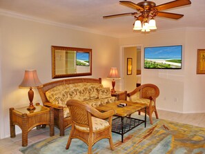 House, Multiple Beds (848 Buttonwood Court) | Living area | Flat-screen TV - 848 Buttonwood Court (Marco Island)