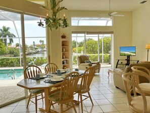 House, Multiple Beds (Beautifully maintained waterfront hom) | Dining - Beautifully Maintained Waterfront Home With Pool (Marco Island)