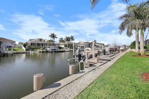Casa, várias camas (Waterfront home with pool and western) | Marina
