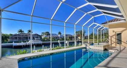 Waterfront Home With Pool, spa and Walk to Beach