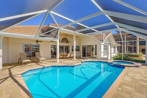 Hus, flere senger (Waterfront home with spectacular view) | Basseng | Et oppvarmet basseng