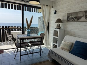 TV - Studio lumineux en front de mer avec vue sur l'océan - 280310 (Lacanau)