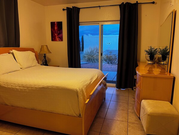 4 bedrooms, iron/ironing board, free WiFi, bed sheets