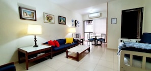 Apartment | Living area | 32-inch flat-screen TV with digital channels, TV, Netflix