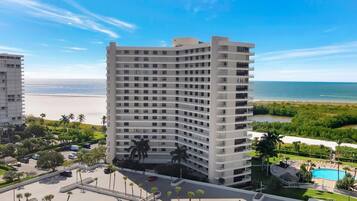 Condo, 1 King Bed with Sofa bed (Sun-bright beachfront condo with pool) | Exterior