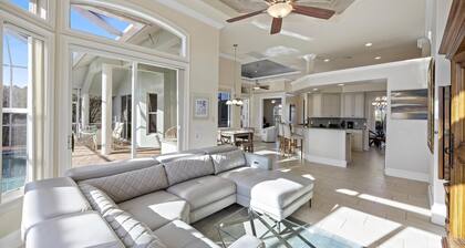 Pet-friendly Waterfront Home With Heated Pool and spa