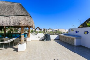 Departamento, varias camas | 3 habitaciones, ropa de cama de alta calidad y decoración personalizada 