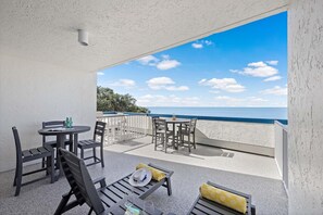 Condo, 1 King Bed with Sofa bed (Unmatched beachfront condo with roomy) | Outdoor dining